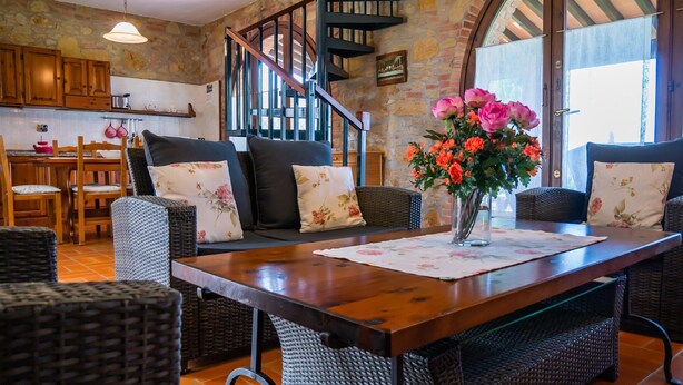 Living room - Panoramic Renovated Barn With Terrace and Pool (Montaione)