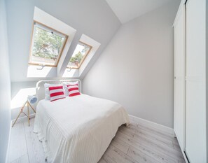 3 bedrooms, individually furnished, bed sheets