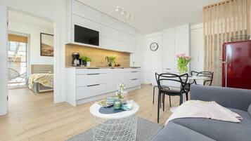 Classic Apartment, 2 Bedrooms | Living room