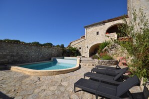 Classic House, 2 Bedrooms | Exterior - Amazing Apartment in Lanas With Large Garden (Lanas)