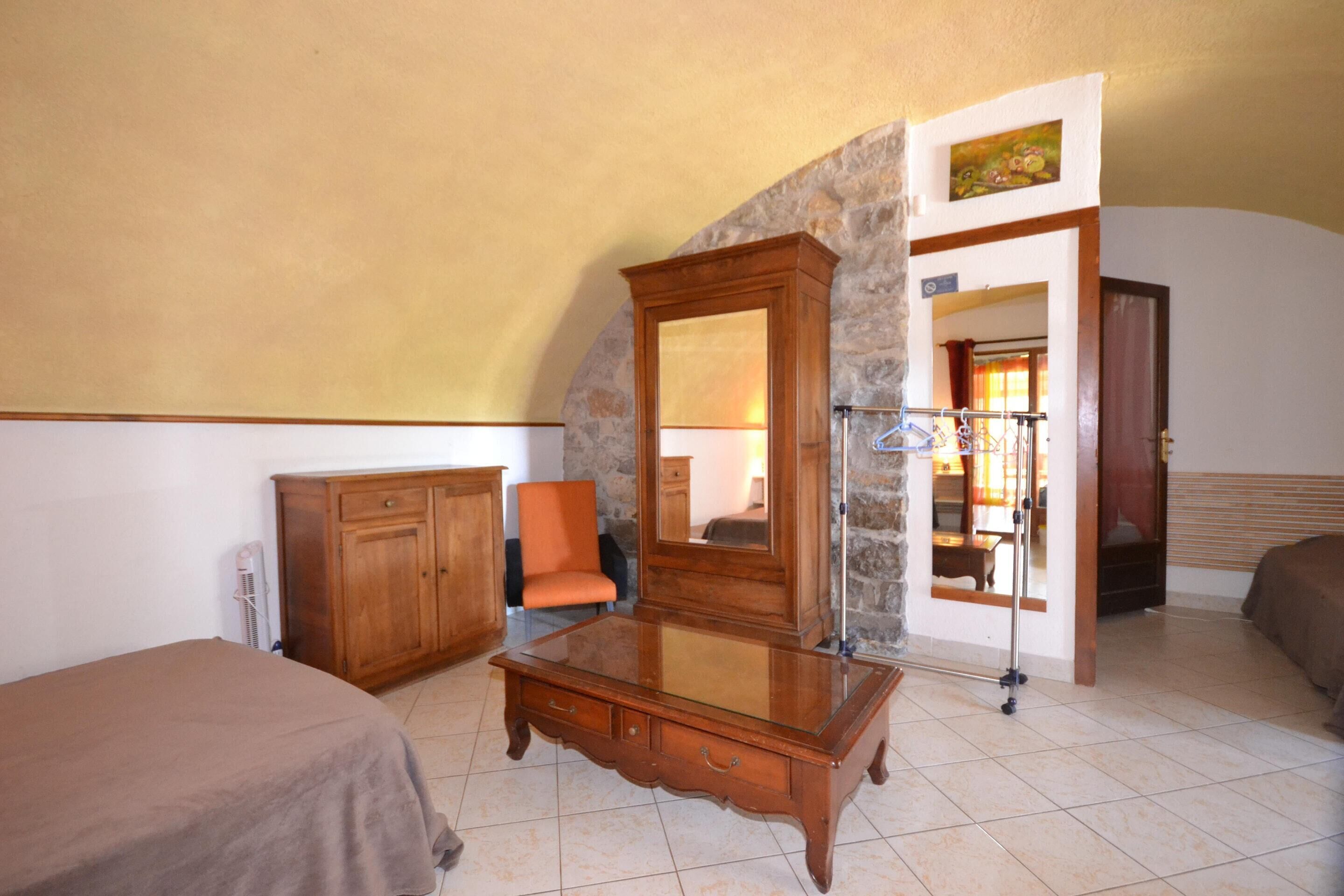 3 bedrooms, individually furnished