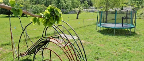 Classic House, 2 Bedrooms | Garden
