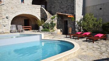 Rumah Klasik, 2 kamar tidur | Eksterior