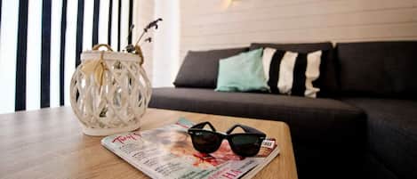Luxury House, 3 Bedrooms | Living room