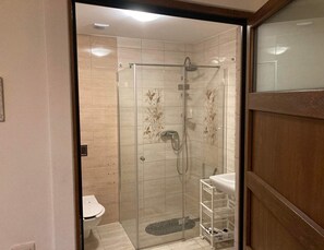 Bathroom | Shower, hair dryer - Spacious Holiday Homes Near the Beach in Pobierowo (Rewal)