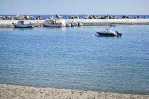 Comfort House, 4 Bedrooms | Water view - Cottage, Panormo (Mylopotamos)