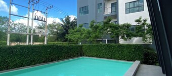 Cozy 1-bedroom condo in perfect Tambon Kho Hong with WiFi, fitness room