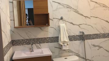 Towels, soap, shampoo, toilet paper