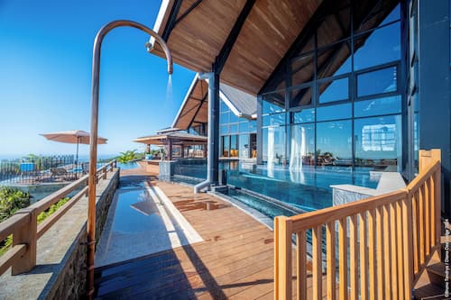 2 piscine all'aperto