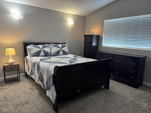 4 bedrooms, desk, iron/ironing board, WiFi