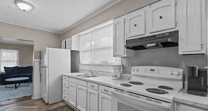 Charming, cozy 3 bed bungalow