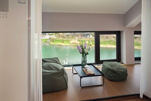 Habitación doble superior, 1 cama de matrimonio grande, no fumadores | Ropa de cama de alta calidad, colchones viscoelásticos, escritorio