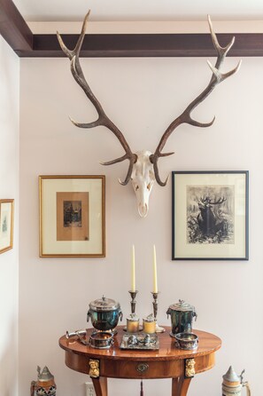 Interior - Mountain View 3BR • 10 mins to Chico (Livingston)