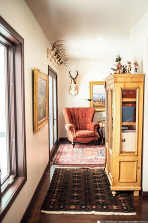 Unclassified image, 4 of 58, button