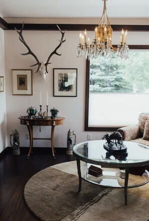 Interior - Mountain View 3BR • 10 mins to Chico (Livingston)