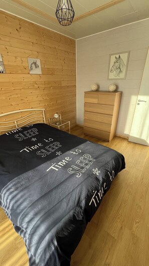 4 多间卧室、WiFi、床单