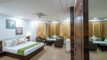 Luxury Double Room | Egyptian cotton sheets, premium bedding, down duvets