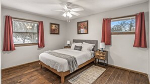 4 chambres, bureau, fer et planche à repasser, Wi-Fi gratuit