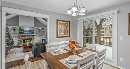 Charming 4BR Family Home in Burnsville