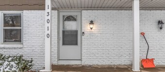 Charming 4BR Family Home in Burnsville