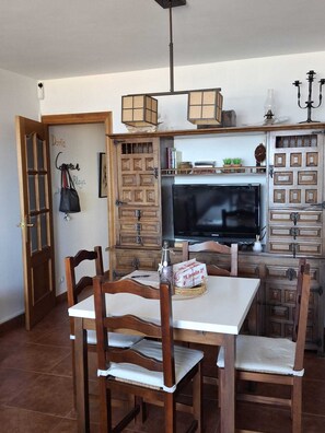 Dining - IN FRONT OF THE SEA, DOÑA CARMEN BEACH, BEST VIEWS OF SUANCES... (Suances)