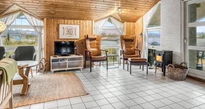 "Annemone" - 600m from the sea by Interhome