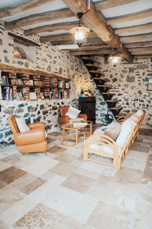 Unclassified image, 5 of 127, button - La Source de nos Racines: A moment in the countryside! (Beaufort)