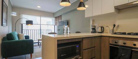 Microwave, oven, stovetop, coffee/tea maker