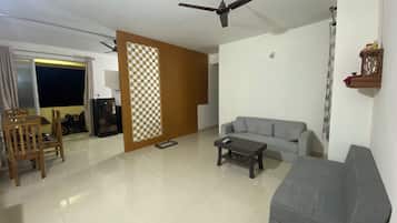 Apartment, Mountain View | Living area | Flat-screen TV