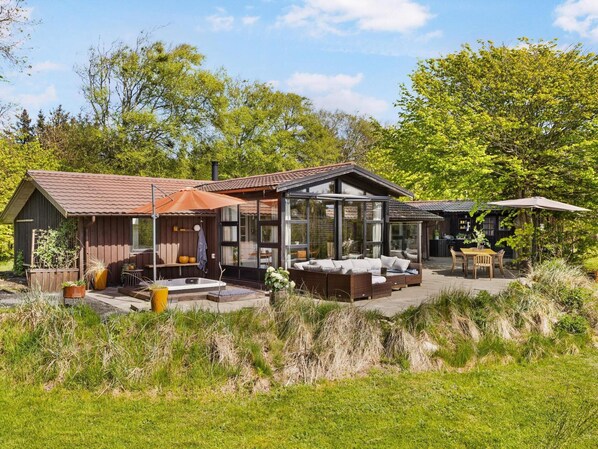 House | Exterior - Beautiful Holiday Home in Blokhus (Blokhus)