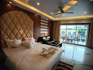 Junior Suite with Balcony - Sagar Kuthi (Kanthi)