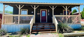 Cozy cabin in Garden City, TX with WiFi, AC/Heat, Full Kitchen and Laundry Cntr