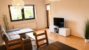 Living area - Troisdorf-Rottersee - 60 square meters - 1 to 3 people, very quiet location, good transportation links (Troisdorf)