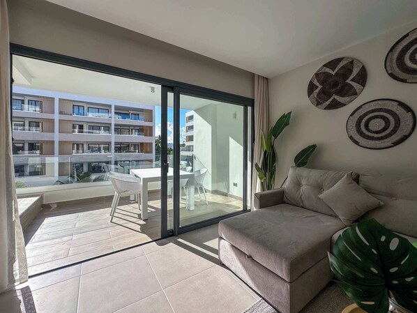 TV, offices - Perfect Beach Apartment steps from the water (Punta Cana)