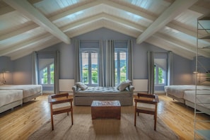 Family Quadruple Room, Mountain View