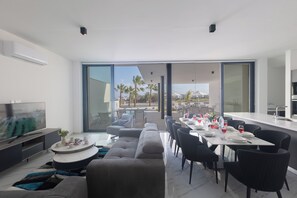Villa, 5 slaapkamers, privézwembad, uitzicht op tuin | Dineerruimte