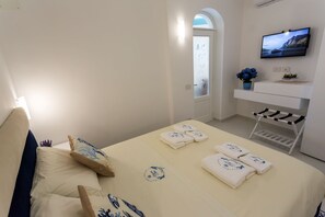 2 bedrooms, iron/ironing board, WiFi, bed sheets - Mamma Titina Holiday House, un grazioso appartamento in Costiera Amalfitana (San Michele)