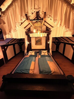 2 bedrooms, desk, travel crib, free WiFi - Large vacation home Holzmichel - rustic - fascinating - rustic (Bad Honnef)