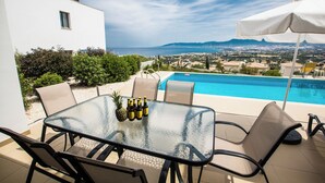 Villa - 3 sovrum - privat pool - utsikt mot trädgården | Restaurang utomhus