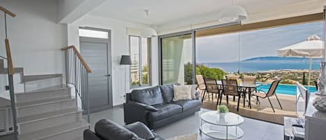 Villa, 3 Schlafzimmer, eigener Pool, Gartenblick | Wohnzimmer