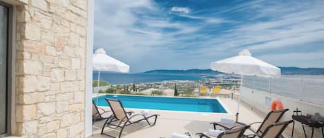 Villa, 3 chambres, piscine privée, vue sur le jardin | Piscine | Piscine extérieure