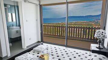 Villa, 3 Bedrooms, Private Pool, Garden View | Balcony