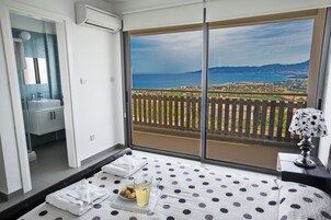 Villa, 3 Bedrooms, Private Pool, Garden View | Balcony