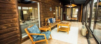Eureka Springs : Cabane avec Vue sur le Lac & Hot Tub