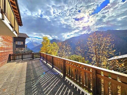 Logement familial "Tsandelanne" Val d'Hérens. Terrasse panoramique et soleil!