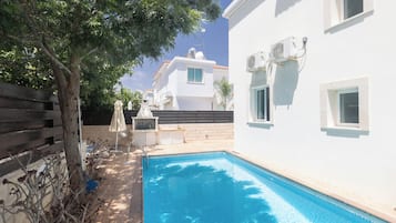 Biệt thự, 2 phòng ngủ, hồ bơi riêng, quang cảnh vườn | Hồ bơi | Hồ bơi ngoài trời