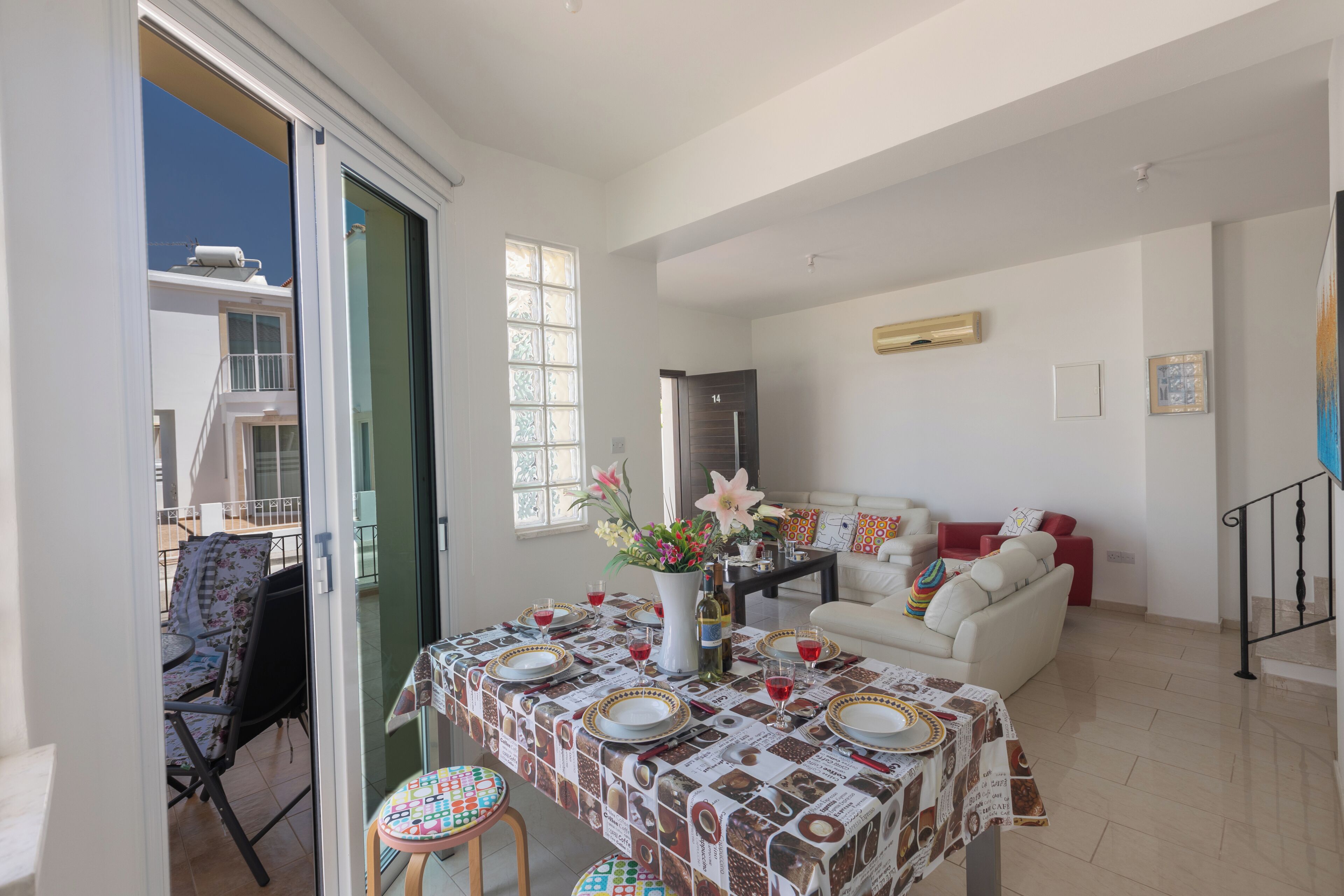 Villa, 2 Bedrooms, Private Pool, Garden View | Living room