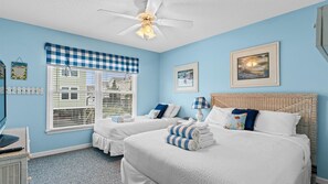 5 bedrooms, iron/ironing board, WiFi, bed sheets