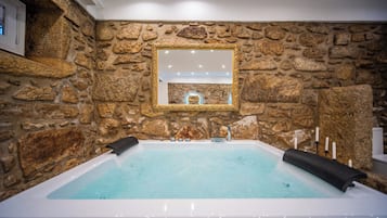 Villa, Meerblick | Badezimmer | Dusche, Haartrockner, Seife, Shampoo