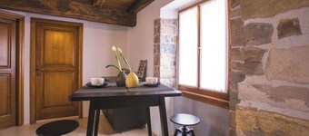 Portole Suite 2 Summa